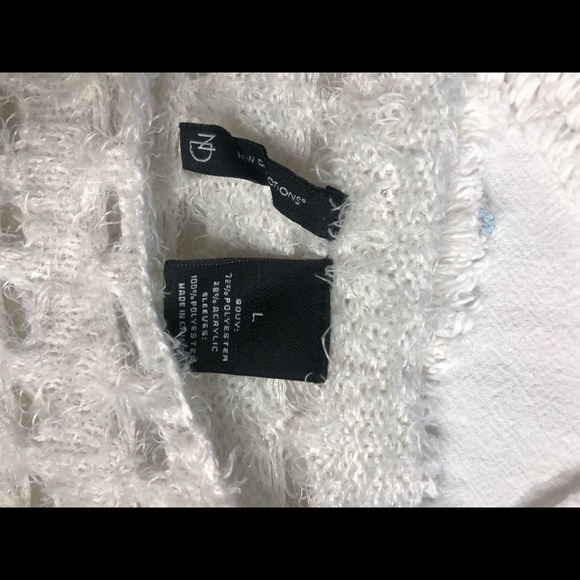 Sweater - Picture 2 of 2